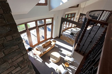 Privacy, space, and connection to nature define this exceptional - photo 46