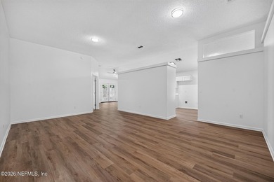This well-maintained 3-bedroom, 2-bathroom home in Jacksonville - photo 4