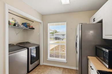 Welcome home to this cute and practical 3-bedroom, 2-bath HOME - photo 16