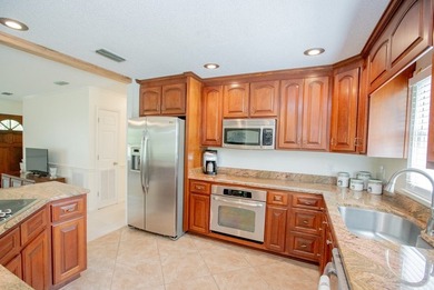 This is the custom home you've been looking for at Lake - photo 17