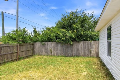 Welcome home to this cute and practical 3-bedroom, 2-bath HOME - photo 28