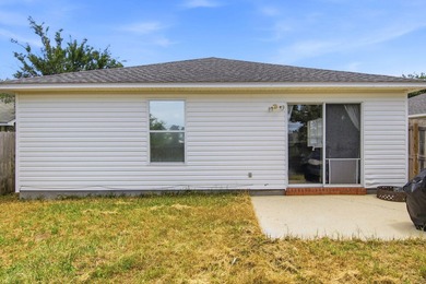 Welcome home to this cute and practical 3-bedroom, 2-bath HOME - photo 30