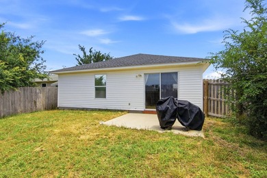 Welcome home to this cute and practical 3-bedroom, 2-bath HOME - photo 31
