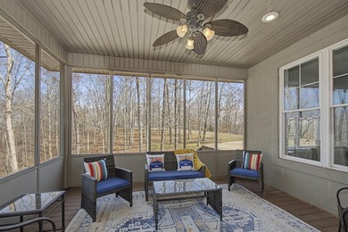 Experience lake living in this beautifully designed 4 bedroom, 3 - photo 11