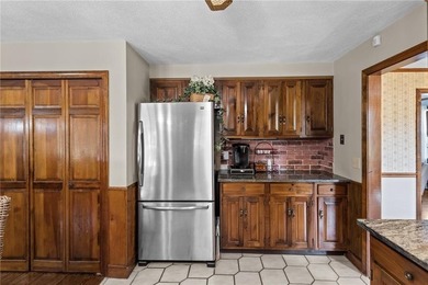 Welcome to a stately home ideally sited in desirable Ferncliffe - photo 15