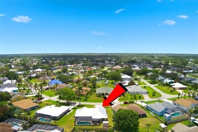 Welcome to this stunning 3 bedroom, 2.5 baths POOL home at - photo 7
