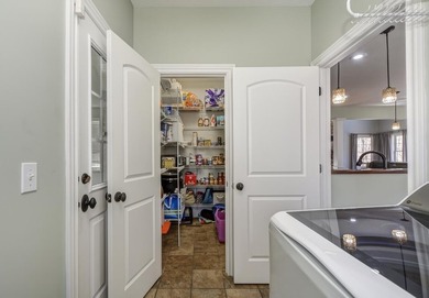 Experience lake living in this beautifully designed 4 bedroom, 3 - photo 19