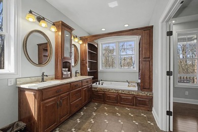 Experience lake living in this beautifully designed 4 bedroom, 3 - photo 23