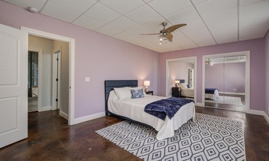 Experience lake living in this beautifully designed 4 bedroom, 3 - photo 25