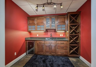 Experience lake living in this beautifully designed 4 bedroom, 3 - photo 29