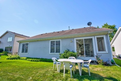 Perfectly situated in the popular Fieldstone neighborhood, this - photo 30