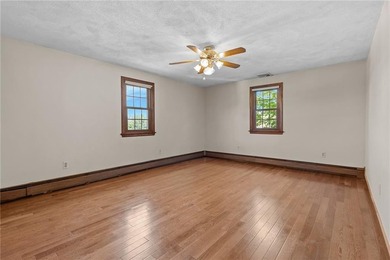 Welcome to a stately home ideally sited in desirable Ferncliffe - photo 32