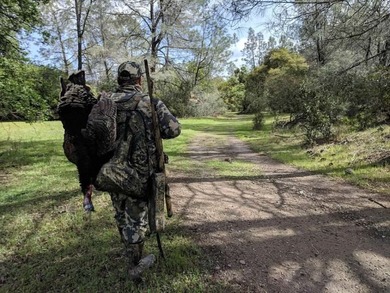 The 9,353.45-acre Buckeye Creek Ranch is a world-class - photo 3