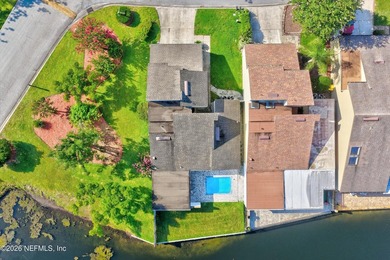 Welcome to this beautiful 3 bedroom, 2 bath home in the - photo 8