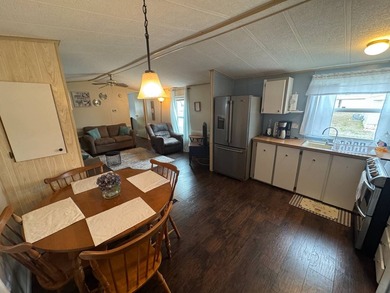 East Lake Landings - 2/2 - Renovated and Ready to Move In! New - photo 8