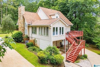 THIS IS IT! A WATER FRONT HOME ON A FLAT LOT WITH 1.11 ACRES ON - photo 3