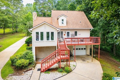 THIS IS IT! A WATER FRONT HOME ON A FLAT LOT WITH 1.11 ACRES ON - photo 4