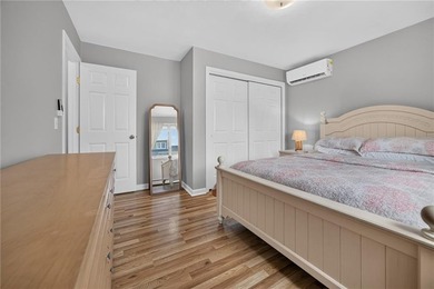This classic seaside retreat is ready for you as its next owner - photo 18