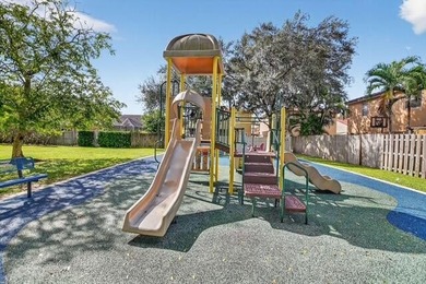 Move-in ready 3-bedroom, 2-bath home in the desirable gated - photo 20