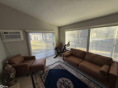 Great opportunity to own a beautifully remodeled duplex just - photo 25