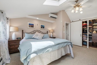 Nestled in the heart of desirable Massapequa and just minutes - photo 26