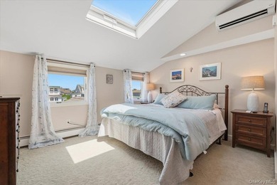 Nestled in the heart of desirable Massapequa and just minutes - photo 27
