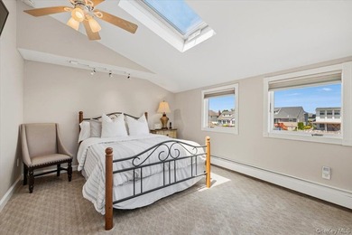 Nestled in the heart of desirable Massapequa and just minutes - photo 33