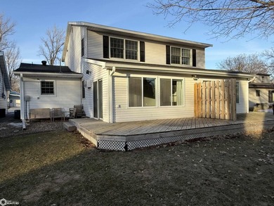 Great opportunity to own a beautifully remodeled duplex just - photo 34