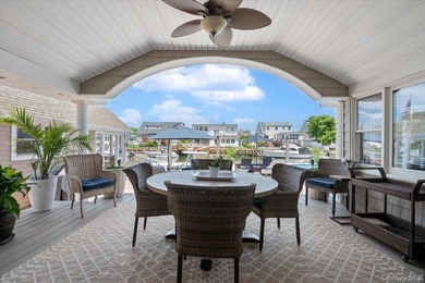 Nestled in the heart of desirable Massapequa and just minutes - photo 36