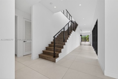 Welcome to an exceptional residence in the prestigious gated - photo 50