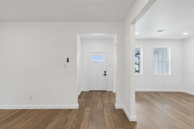 Welcome to this beautifully crafted new construction home - photo 4