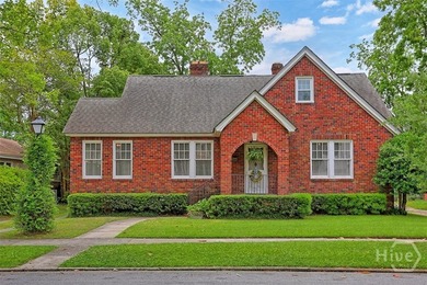 Fantastic Brick Bungalow In The Ardsley Park Area. The Home Has - photo 2