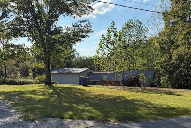 Lake Home For Sale in Mammoth Cave, Kentucky