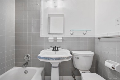 Welcome to the highly desired pet friendly Trousdell Village - photo 16