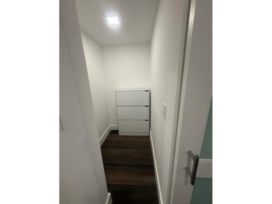 This one bedroom, one & a half unit 0f Paget House section in - photo 20
