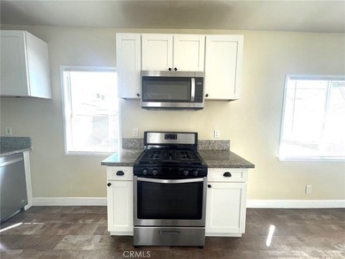 Prime Investment Opportunity in Long Beach! This fully - photo 9