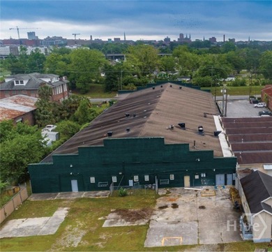 Located at the heart of the rapidly evolving Canal District - photo 4