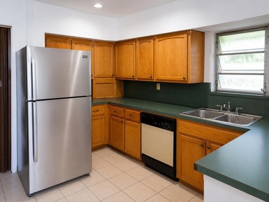Discover this duplex in the heart of miami. Each unit 3 bed 1 - photo 4