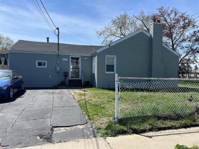 (private lake, pond, coastal) Home Sale Pending in Lindenhurst New York
