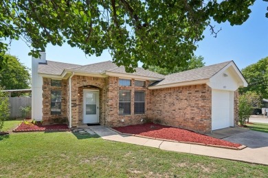 Lake Worth Home For Sale in Fort Worth Texas