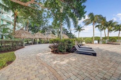 Experience luxury living in this fully furnished and equipped - photo 29