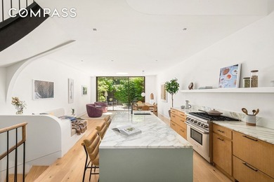 Welcome to 96 Franklin Street a once in a lifetime opportunity - photo 2