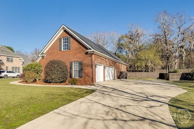 This 5-br, 3.5-ba single-family home offers 2,900 sqft of living - photo 4