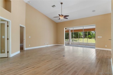 Welcome home to this beautifully maintained 2,299 sq. ft - photo 6
