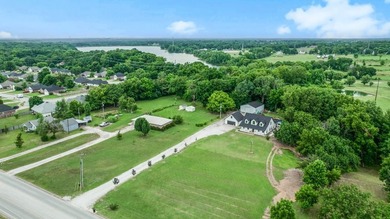Additional listing photo 2