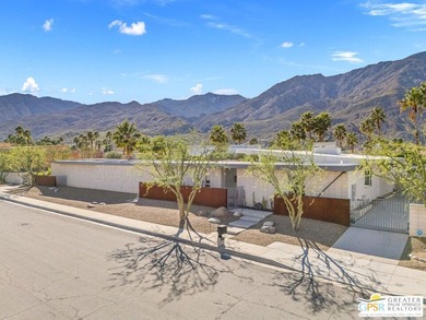 A bold expression of modern desert architecture, this striking - photo 7