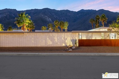 A bold expression of modern desert architecture, this striking - photo 10