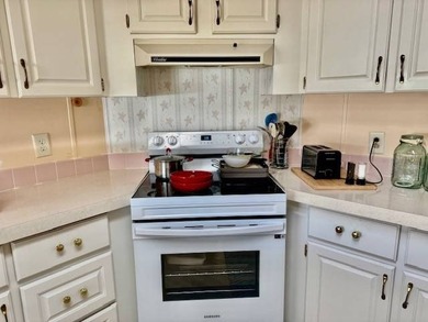 Welcome to your Dream Home! **PRICE REDUCTION** Motivated - photo 5