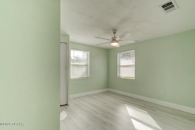 This move-in-ready home offers a bright, open layout with fresh - photo 13