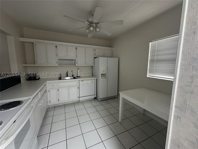 Beautiful 2BR/2BA condo located in a desirable 55+ community in - photo 6